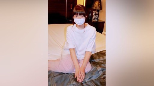 FC2PPV-4049425 도시에는 없는 타입, 경험 인원 1명만 가치 아마추어도 음모가 부자연스러운 미카쨩(18)의 경우