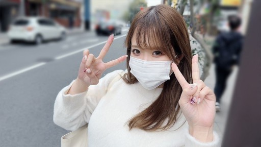 FC2PPV-4336020 성격 좋은 가슴 좋은 마음에 드는 그녀 아미 짱과 러브 러브 POV ♡ 투명한 깨끗한 엄마에 충분히 질 내 사정