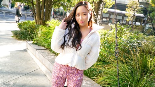 SIRO-5266 쿨하게 결정해 보여도 하반신은 끓기 직전! 매일마다 암컷의 소리를 흘리는 땀 투성이 섹스